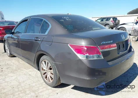 2011 Honda Accord 2.4 Ex-L z USA, uszkodzony, nr VIN 1HGCP2F89BA113249